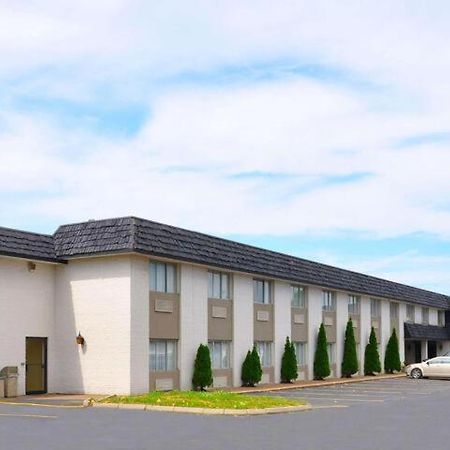 Avalon Inn 桑达斯基 外观 照片