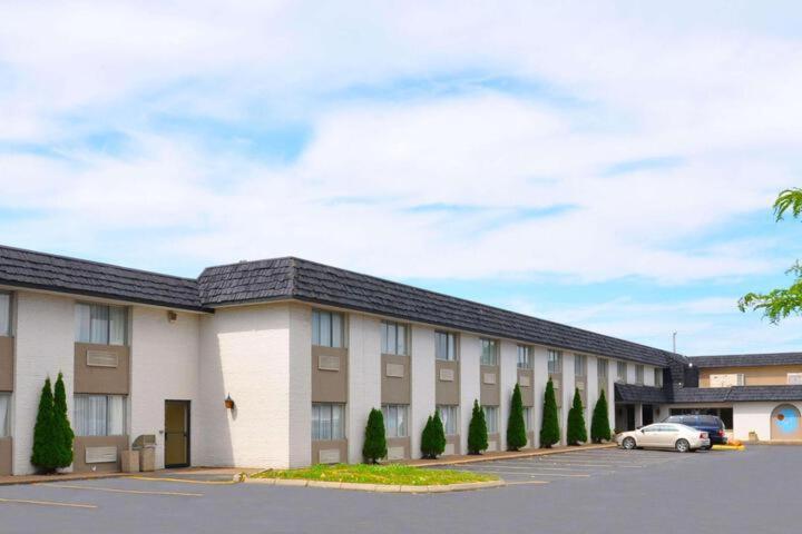 Avalon Inn 桑达斯基 外观 照片