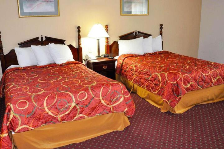 Avalon Inn 桑达斯基 外观 照片