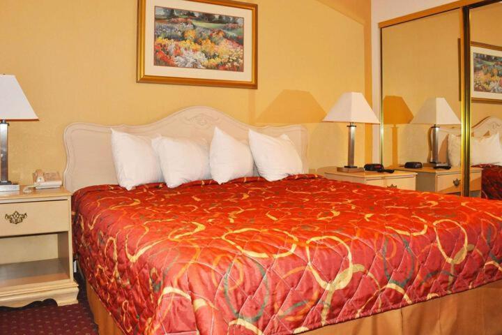Avalon Inn 桑达斯基 外观 照片